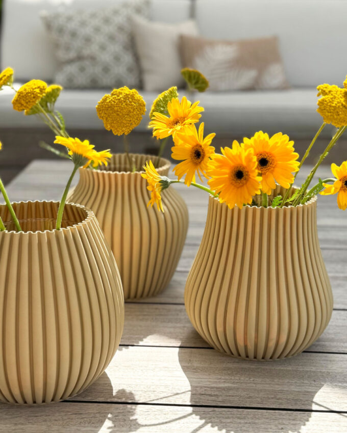 3D Curve vase, Ø 21 cm, height 20 cm, desert sand