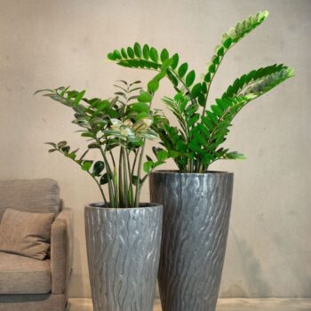 Talon floor vase, Ø 48 cm, height 90 cm, aluminum