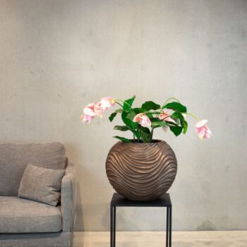 Curved River planter Globe, Ø 50 cm, height 40 cm, bronze